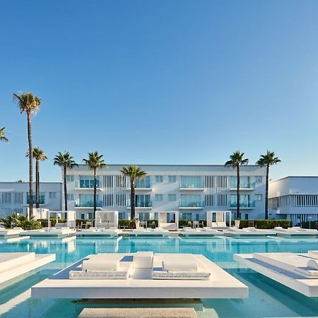 So White Beach Resort アヤナパ エクステリア 写真