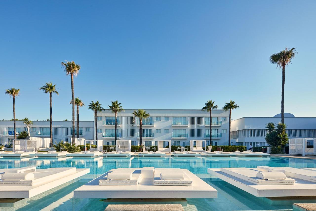 So White Beach Resort アヤナパ エクステリア 写真
