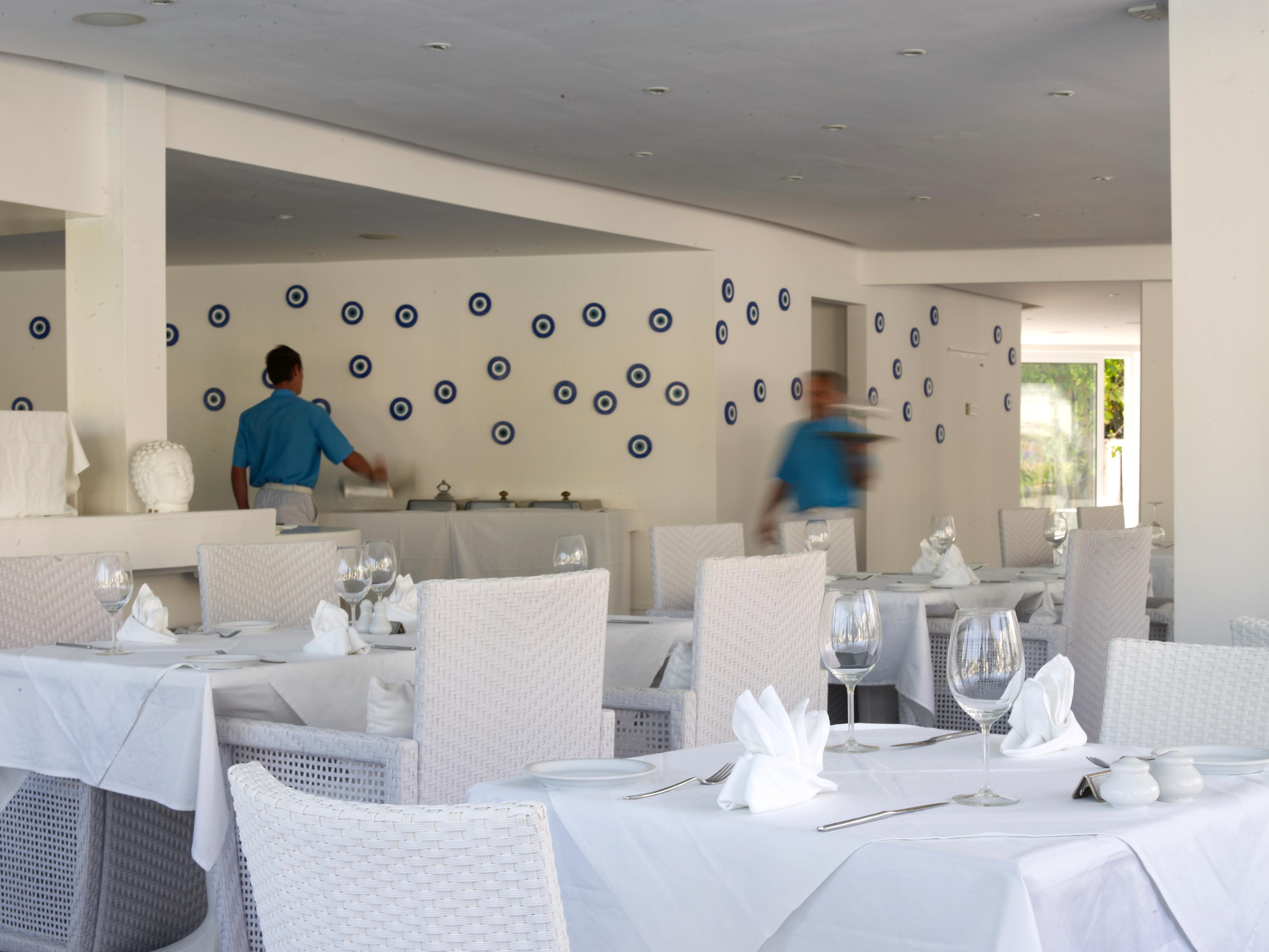 So White Beach Resort アヤナパ エクステリア 写真