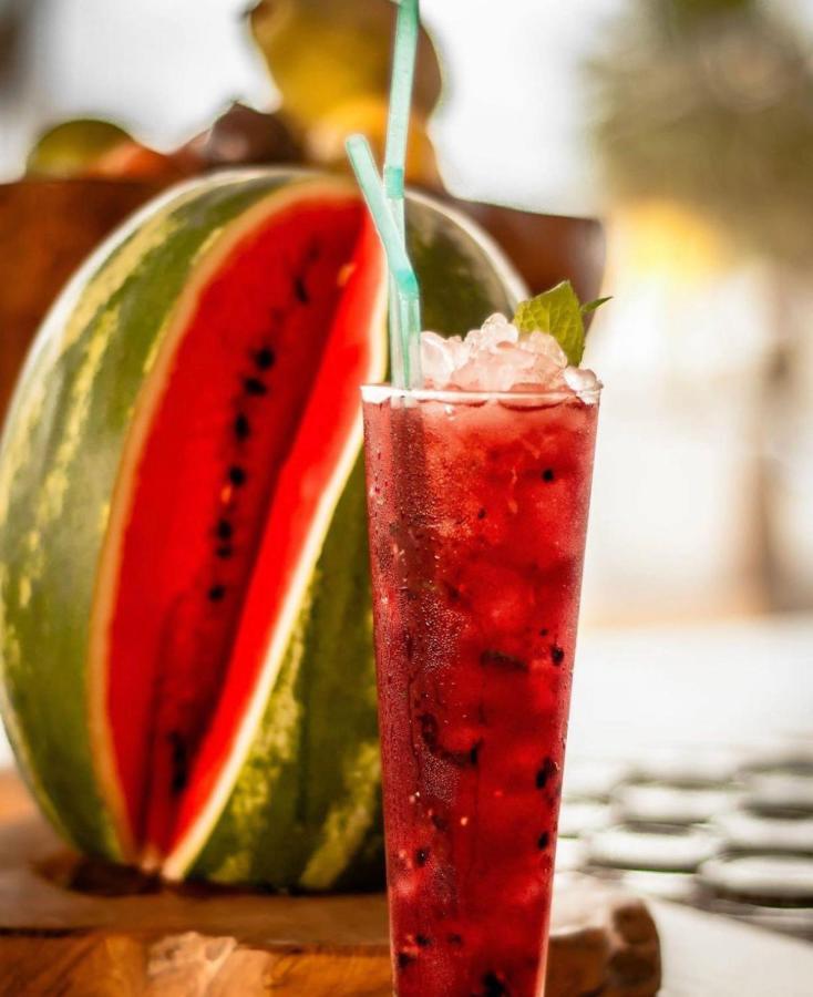 So White Beach Resort アヤナパ エクステリア 写真